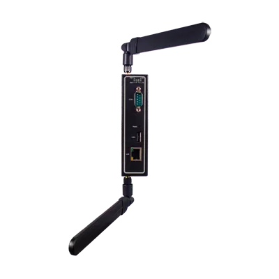 ATOP SE5901B version DB9 avec antenne 4G et port Ethernet Gigabit, face avant