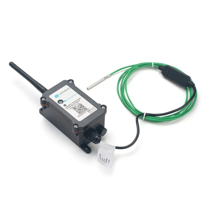 Capteur LoRaWAN Dragino TC11-LB et sa sonde thermocouple K, vue latérale