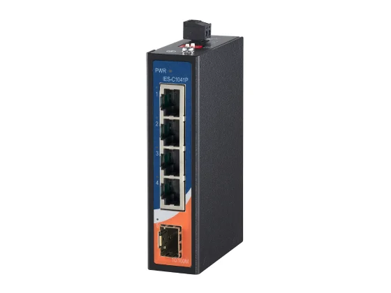 Switch compact ORing IES-C1041P avec 4 ports RJ45 et une cage SFP 100 Mbit/s