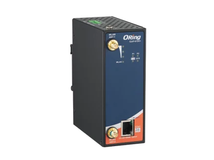 Point d'accès Wi-Fi bi-bande ORing IGAP-610H+ rail DIN avec antennes, vue de trois quarts