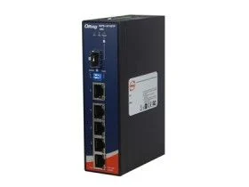 Switch PoE Gigabit ORing IGPS-1411GTP-24V alimenté en 24 VDC, vue de trois quarts