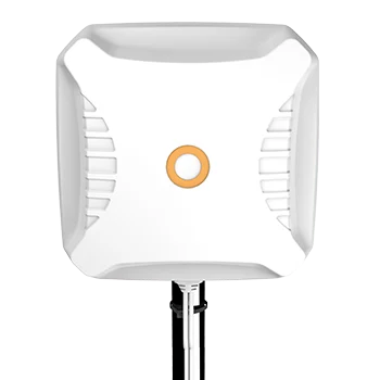 Face avant du radôme carré blanc de l'antenne Poynting XPOL-2-5G